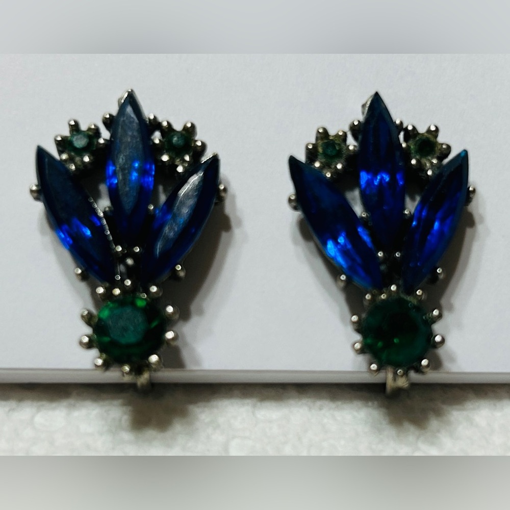 Vintage earrings, clip on. 3 green stones, 3 blue. Silver tone.